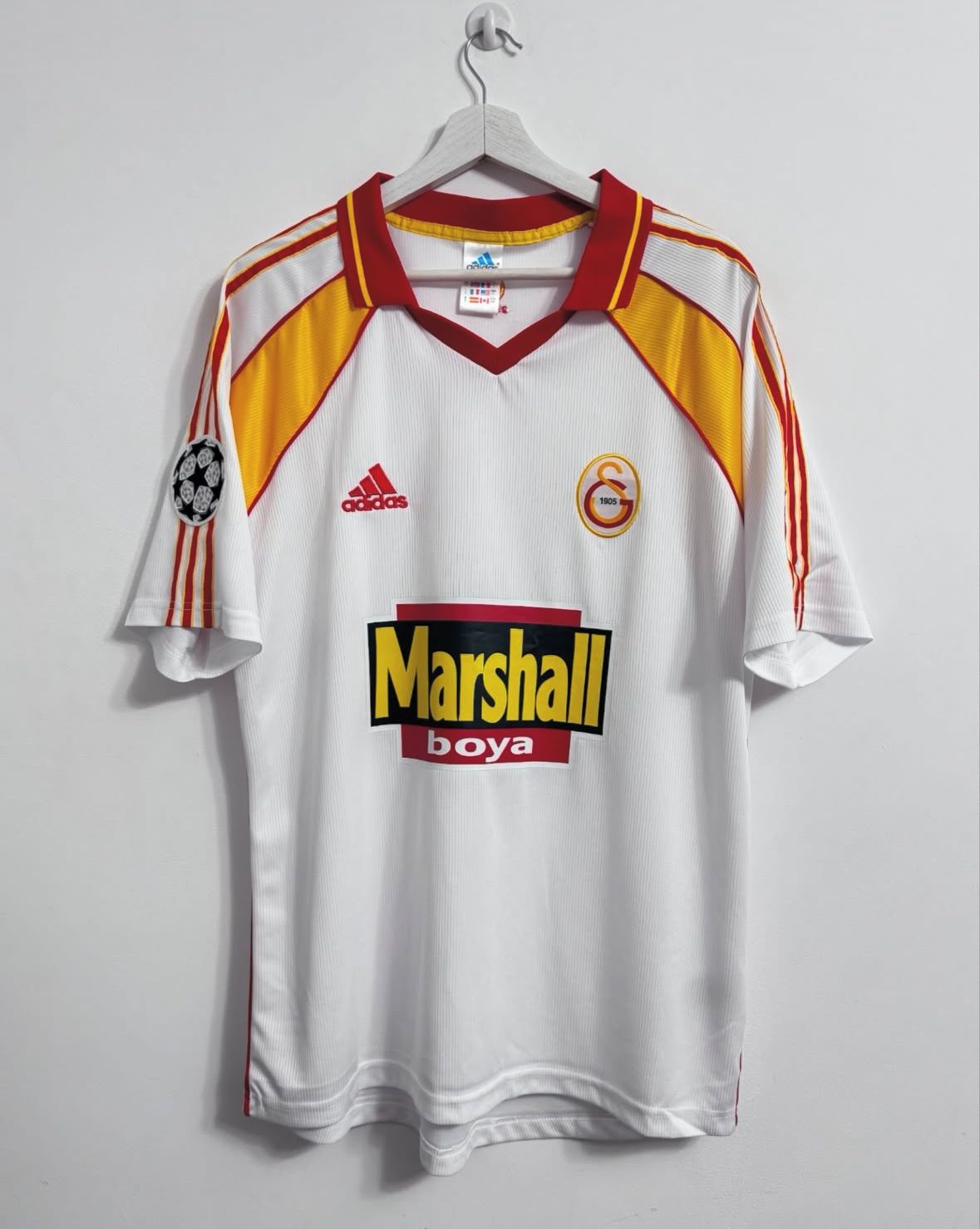 Galatasaray 1999/00 Away Retro Jersey